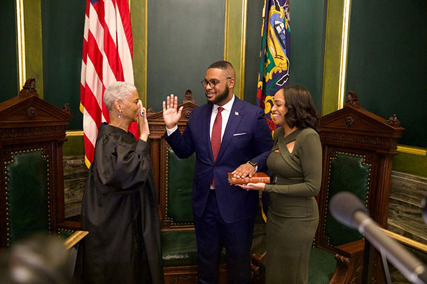 Austin Davis being sworn in as lieutenant governor.